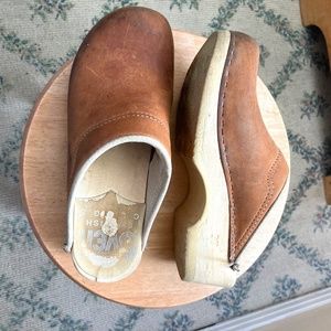 Sven Swedish Clogs, women's size 37 ,brown nubuck